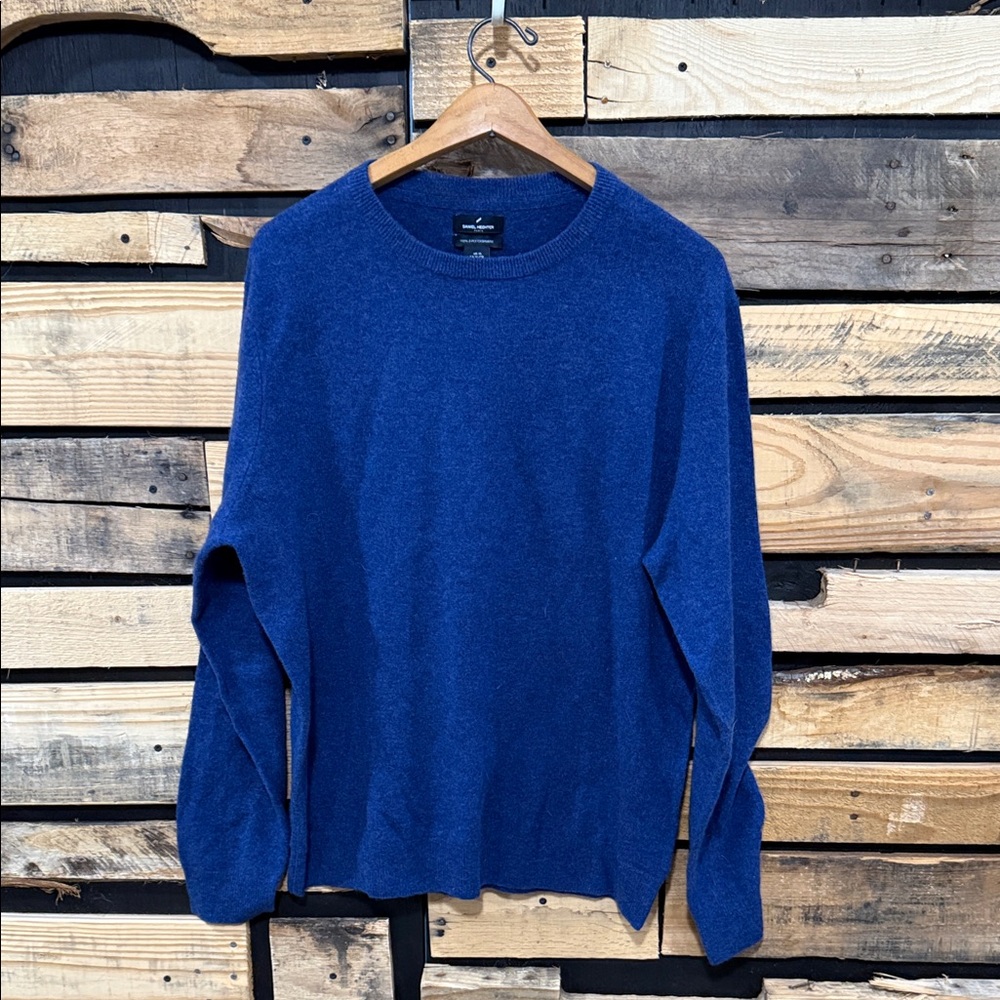 Daniel Hechter Paris Mens 100% 2-ply Cashmere Crewneck
Sweater‎ Blue Size XL